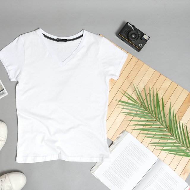 Essential Tee